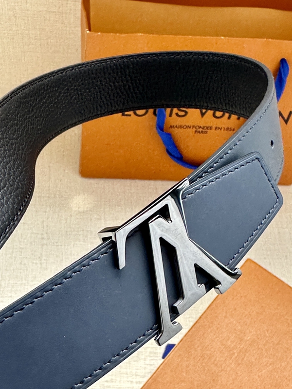 激安ルイヴィトンベルト背面デザイン